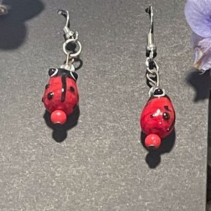Lady bug earrings 🐞